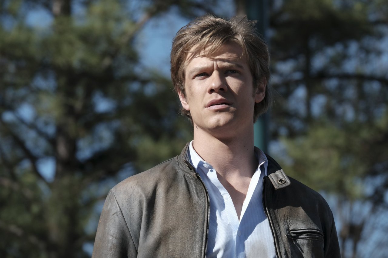 MacGyver (2016)’s whumps’ list(referred to Angus MacGyver character, portrayed by Lucas Till)
Season 1
.01: shot in his chest, several rough falls, punched.
.02: bar fight, almost choched with a neck lever, bedazzled.
.03: entrapped into a burning...