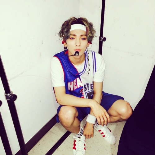 fydivakey: 150523 bumkeyk: dreams come true na rul ji kyo jyul ko ya(Note: ‘Dreams c