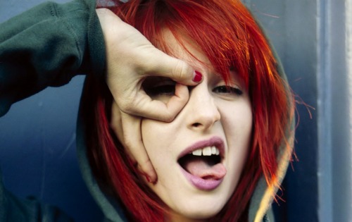 hayleyw-247:  HAPPY BIRTHDAY HAYLEY! 
