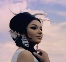 milk-honey-tea: Sharmila Tagore in Aamne Samne (1967)