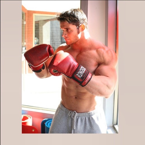 hyper-masculine:    ► HYPER-MASCULINE ♂ ◄ [page]♂ ♂♦ Hyper-Masculine ARCHIVE ♦ [all pics]      