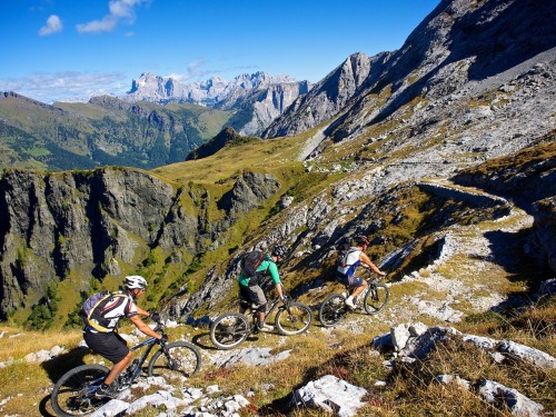 stefgiro: As real winter is still missing in the Dolomites, feels more like go mountainbiking