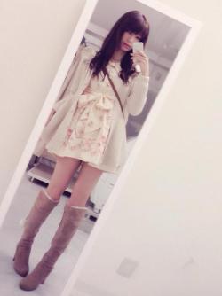 kinoko-80:#crossdresser   #self photo