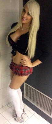 allsinnerswelcome:Who doesn’t love a bimbo in a plaid skirt and heels