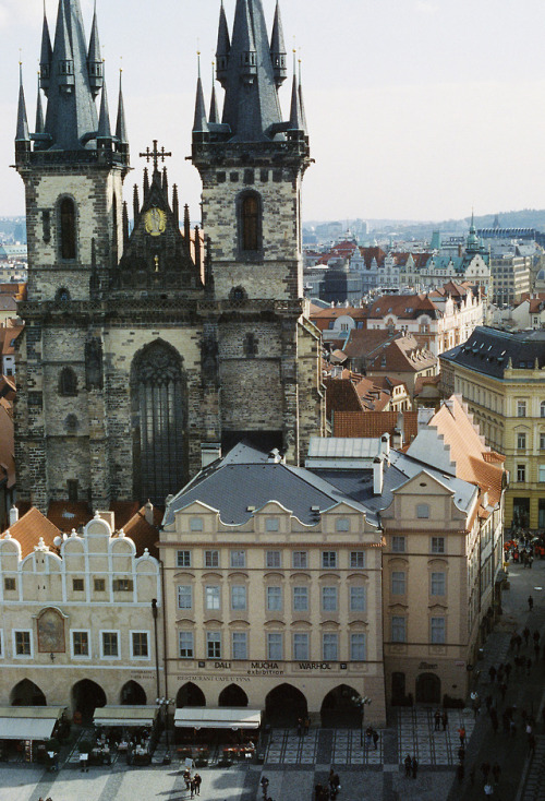 Prague - March, 2018Cinestill 800T x Olympus OM-1prints | instagram