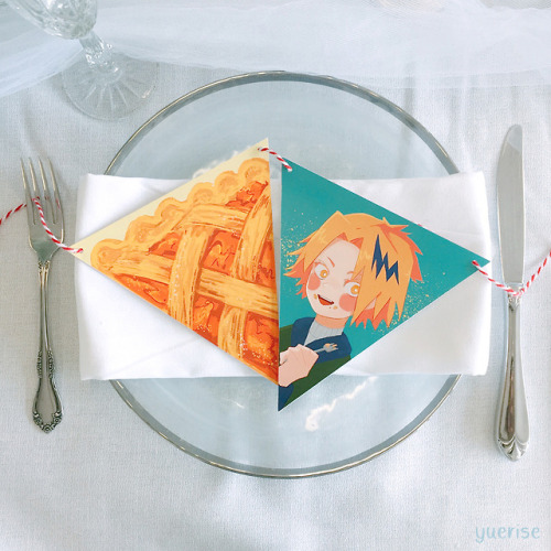 Finally took photos of the actual flagset! I’ll be selling the sets at my upcoming conventions