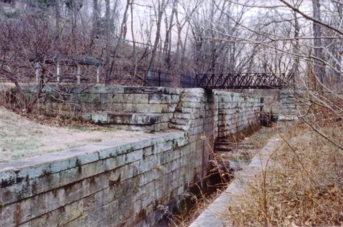 beautyofabandonedplaces:  The Walhonding Canal Triple Locks in Coshocton, OH [OC] [1280x849] http://imgur.com/r/AbandonedPorn/S2wBW9X