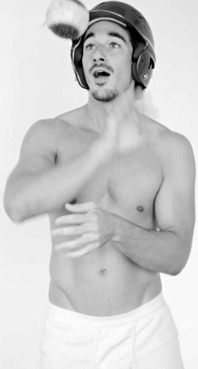 gcr75:  G’s aggregation of hot: male models, amateurs, selfies, etc. - Marcio Regaleira