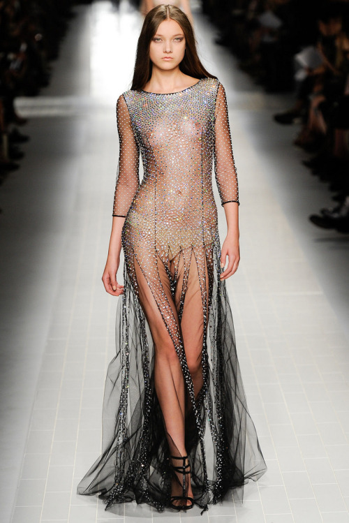 alessandramariablog:  Ummmm…. what-do-i-wear:  Blumarine Spring 2014   