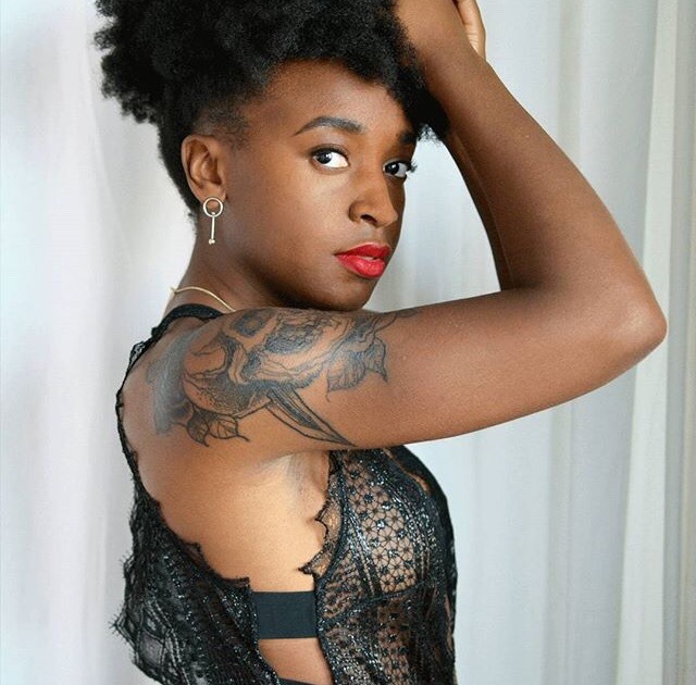 welovenappyhair:  @rockandrolldoll
