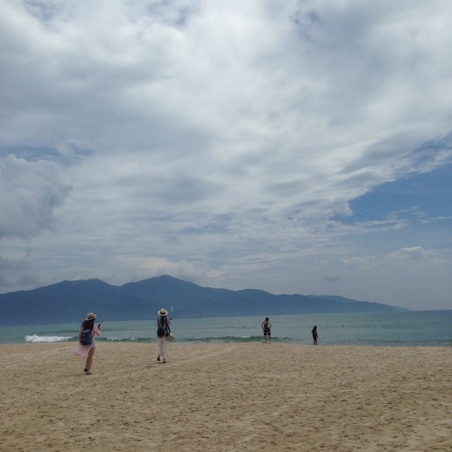 suezy: I stopped by the beach just now lol