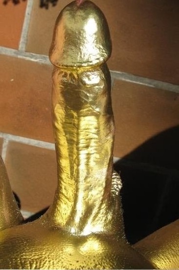 787kasqueteros:  GOLD DICK. LOL