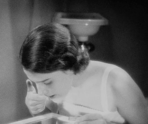 amourduloup:  Mädchen in Uniform (1931), dir. Leontine Sagan