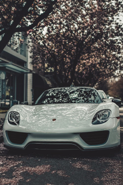 artoftheautomobile:  Porsche 918 Spydervia The Glass Eye