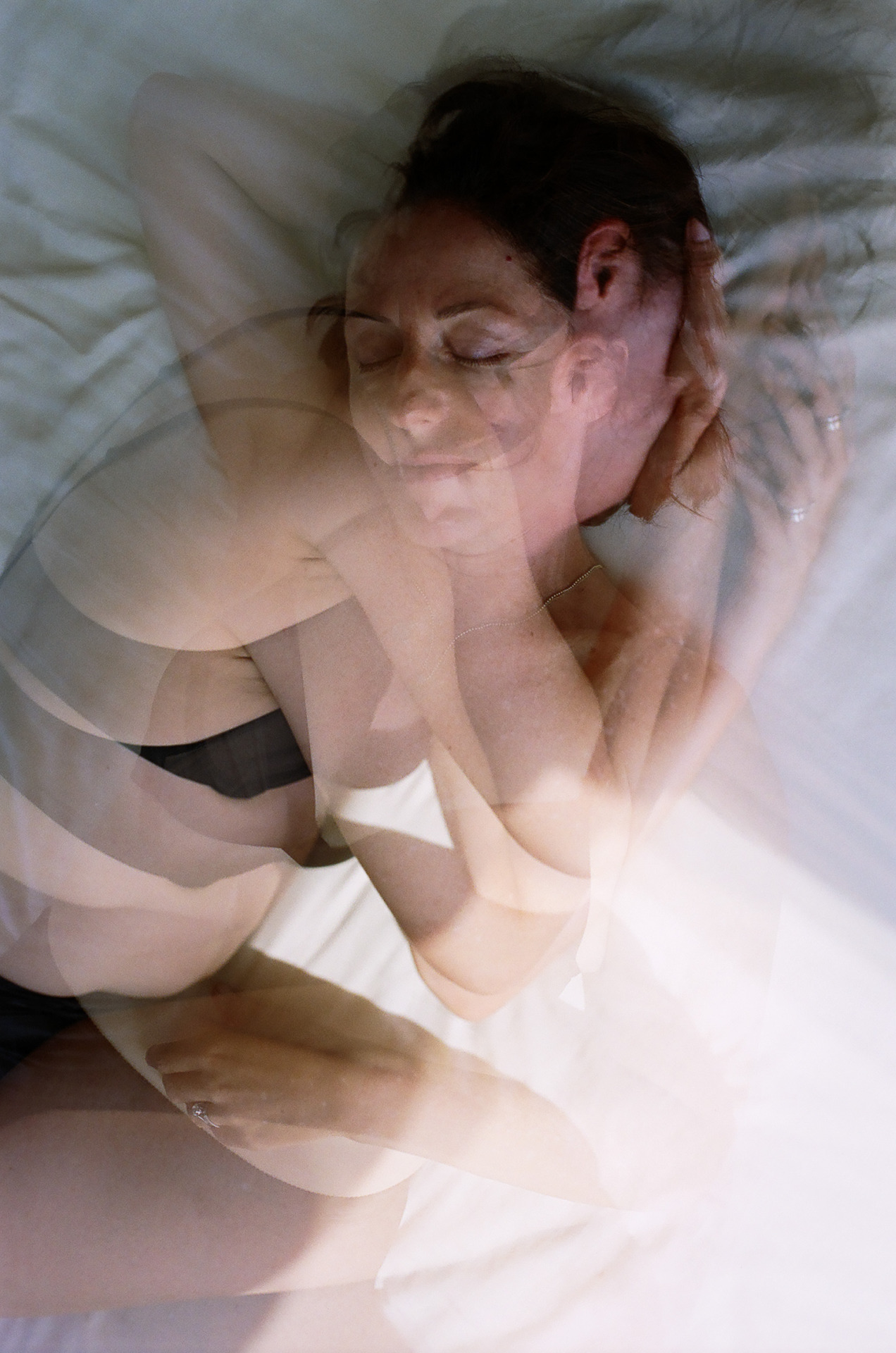 alveoliphotography:  Son de mar. August, 2014. Pretty lady X Alveoli Photography