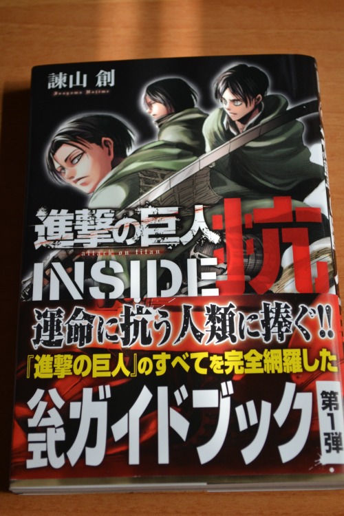 akuroku:  Shingeki no Kyojin Giveaway! As a thanks for everyone’s wonderful support, we’re going to be giving away 3 of the the following items to one lucky winner (the winner can choose 3 out of 5 items): Attack on PASH! August 2013 Issue Magazine