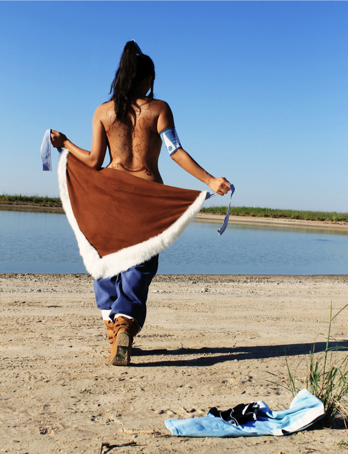 jeebsylad:  Some really attractive Korra Cosplayers. The cosplayers are DeviantArt