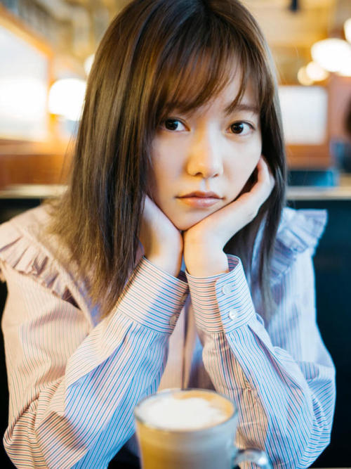 soimort48:  「Men’s NONNO(メンズノンノ) 2017年11月号」 島崎遥香  https://www.amazon.co.jp/dp/B075YLTGN2/