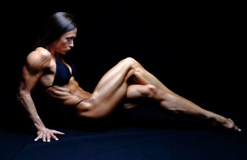 myfbbdom:Fitness girl in bikini : Oksana Grishina