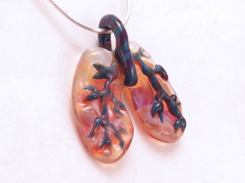 culturenlifestyle:  Exquisite Anatomical Pendants of the Heart & Lungs by Deenie Wallace Oregon-based artist Deenie Wallace composes exquisite glass pendants, which pay homage to the physical and metaphorical beauty of the lungs and heart. With an