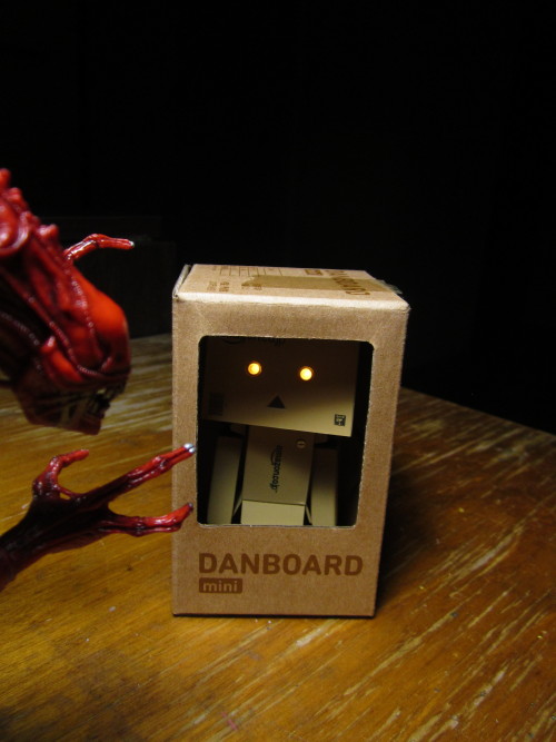 Aliens Like Danbo)