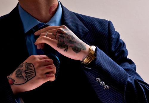 thosefreshguys:  I want his tattoo an watch on his left hand. 