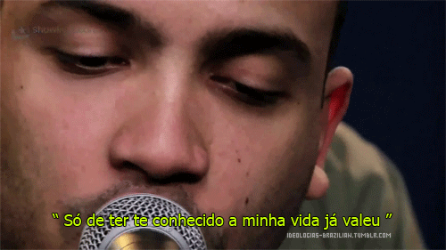 Hoje o sofrimento virou poesia