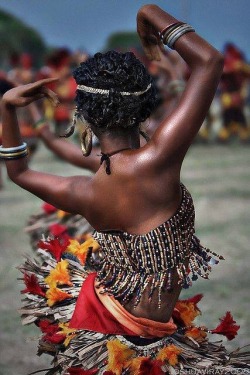 world-ethnic-beauty:  Image via We Heart