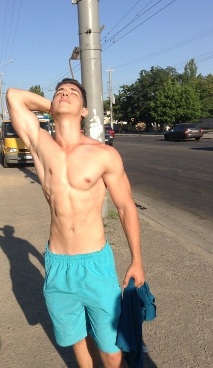 frodos-boiz:  amsterikdam:  AMSTERIKDAM  http://frodos-Boiz.tumblr.com