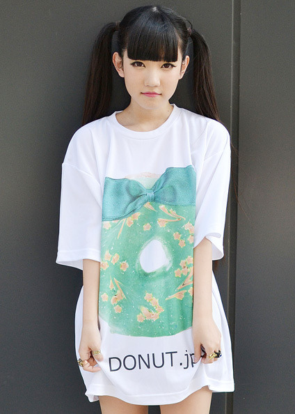 japanesefashioninferno:Mint Green Donut Big Silhouette T-shirt by UPDT / SPINNS (model: Rinyoo)