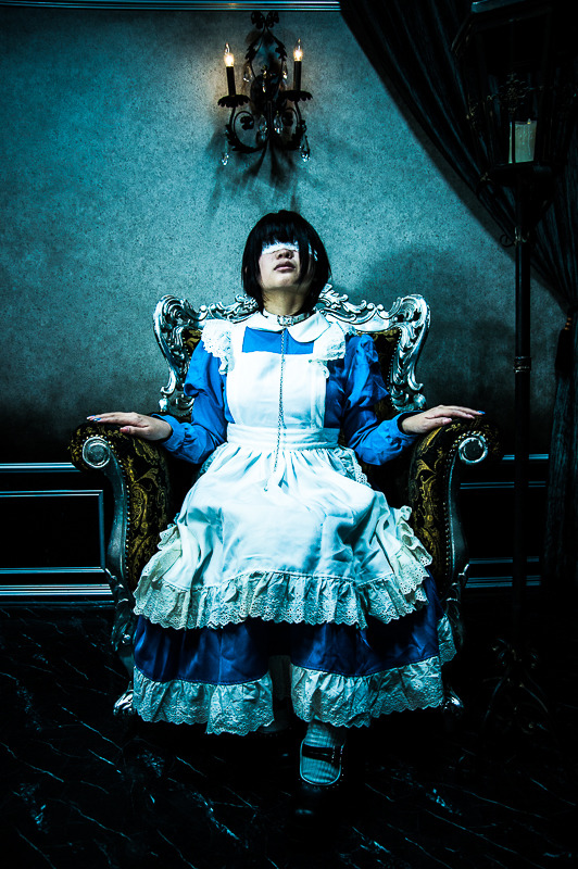 bobbedfetish:  「地下室に溶ける君の声」 Part.1 モデル：Akuさん（@paranoid_clown）#写真好きな人と繋がりたい