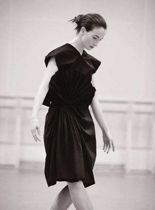 &ldquo;Poetry in motion&rdquo; (2 of 2)  Royal Ballet principle dancers Edward Watson, Laure
