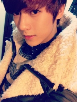 mooooosa:  Minhyuk’s twitter update 130109