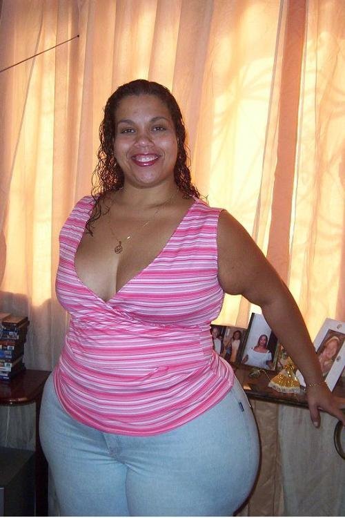 xlman48: she2damnthick:BBW Super ThickAwesome Think I might wife her