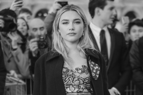 fitzwilliamsdarcy: FLORENCE PUGH Paris Fashion Week 2020