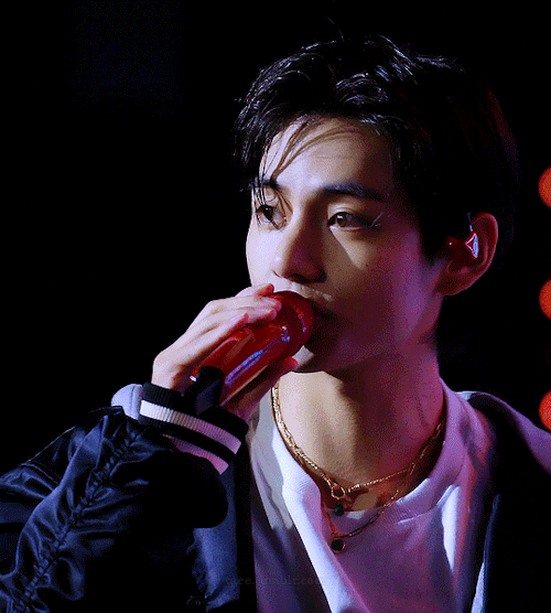 231014 VICNIC: Slow Dancing (Cautious Clay Remix) - Taehyung