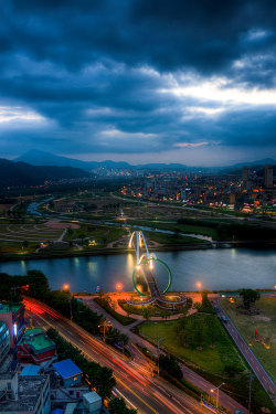 satakentia:  Taehwa river, Ulsan by Jason