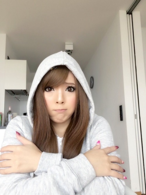 mrwhiteishere:  Hitomi Tanaka