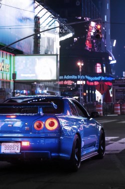 myheartpumpspetrol:  R34 Vspec | DarkCard