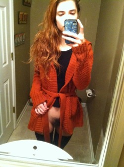 naked-yogi:  This is appropriate outerwear, right? 