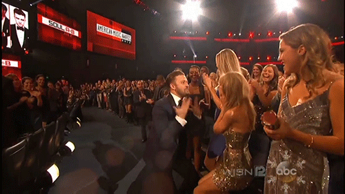 yourdemonsandarling:  Taylor and Justin fangirling together! 