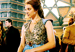 drogonhasmoved-deactivated20160:  Margaery “I could murder someone with my eyes”