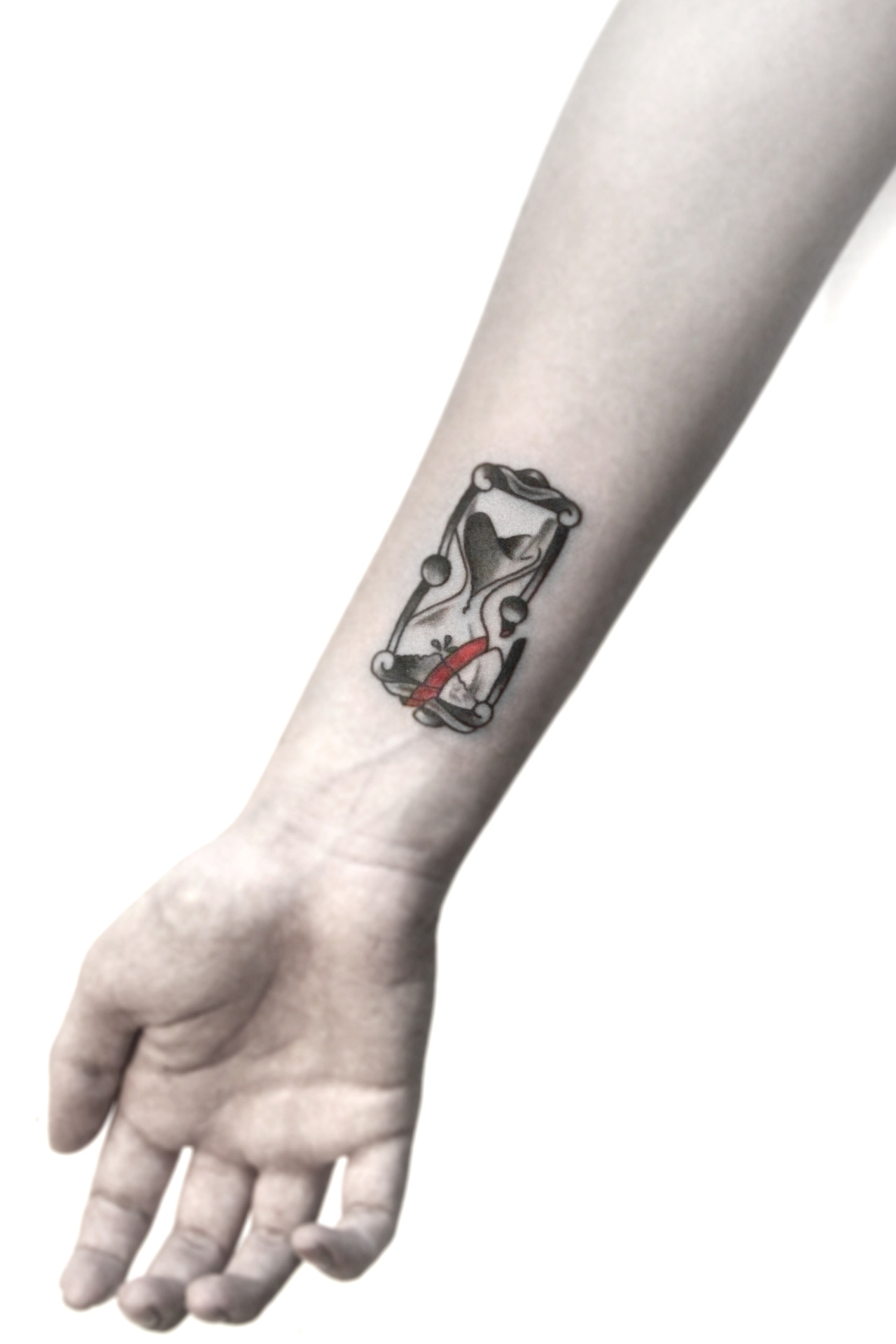 24 Hourglass Tattoo Ideas  Tattoo Joker