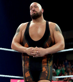 fishbulbsuplex:  The Big Show