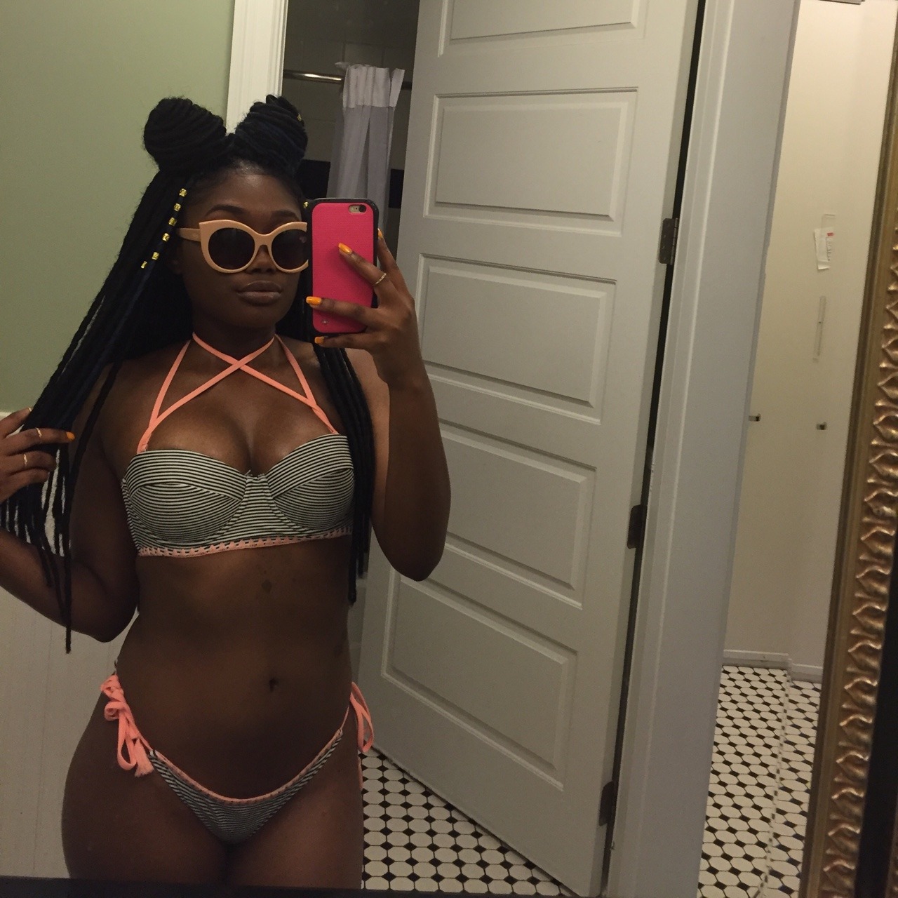 effloresce18:  koreanbvsed:  I don’t know if I’m late or not but HAPPY NATIONAL