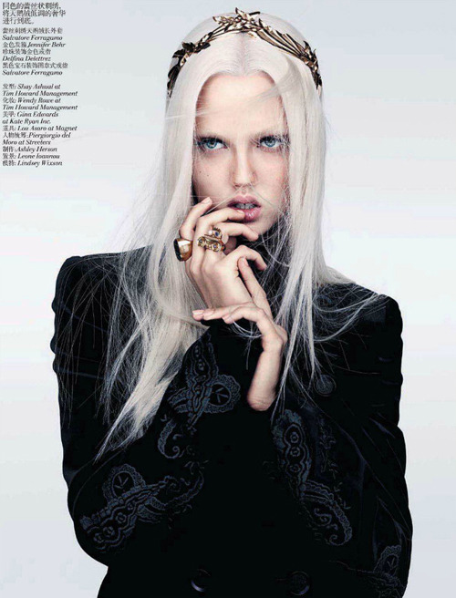 highfashionandmakeup:  Lindsey Wixson for Vogue China, October 2012 