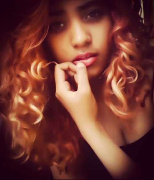 imma22: This is maldivian girl jumaina age 18 who was studying in garden city college bangolre . She