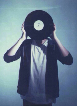 Um-Garoto-Bobinho:  ☪ Em We Heart It. 