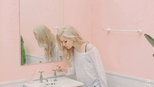 oppamiso:  she's not as quiet as she seems, she can win anyone's heart if she really puts her mind to it.Lim Kim(김예림) - Awoo  