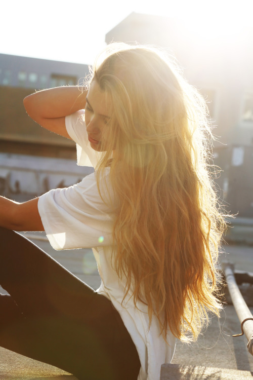 elsa17france:  I follow back :) 